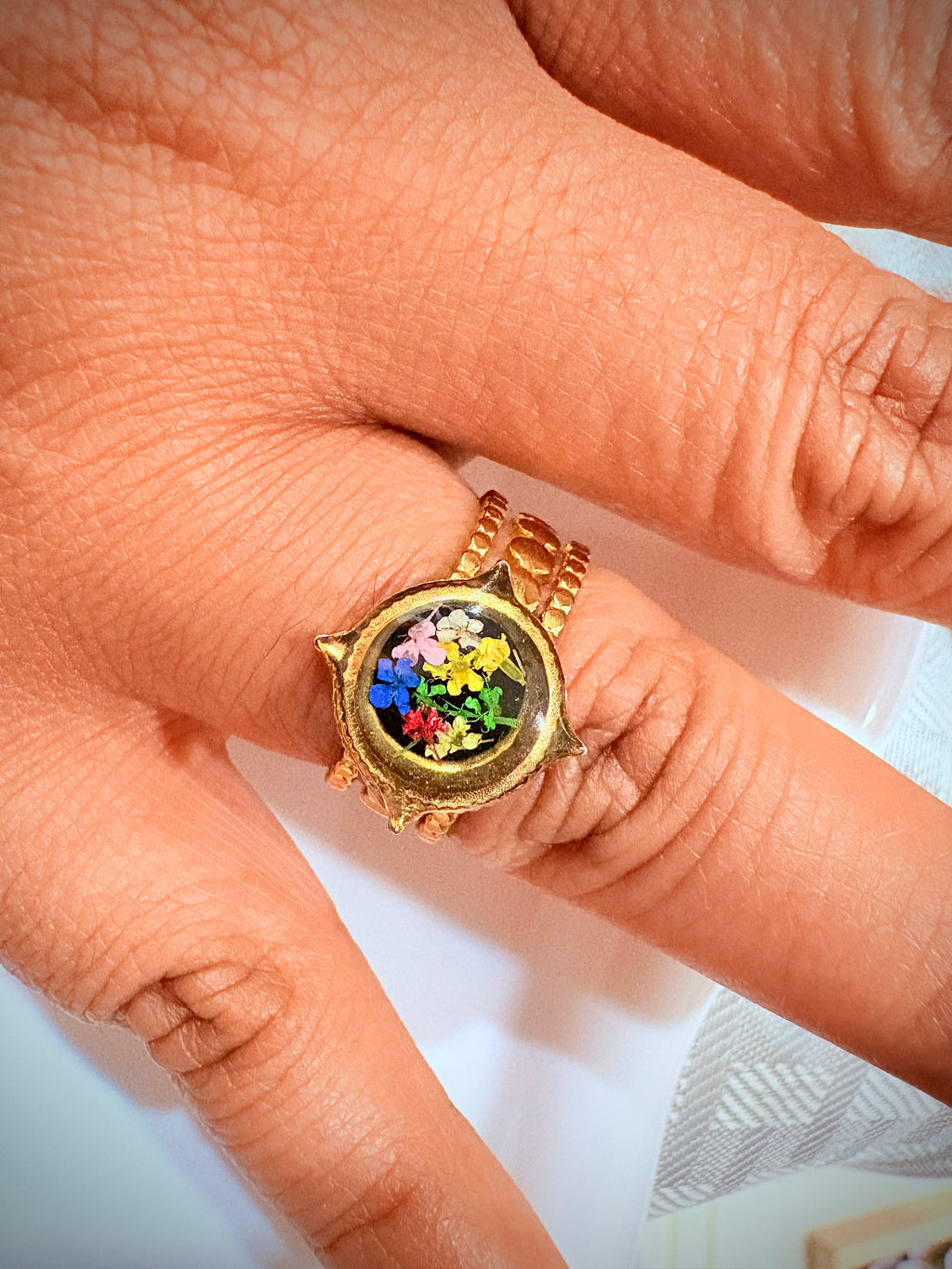 Golden Vintage Real Flower Ring