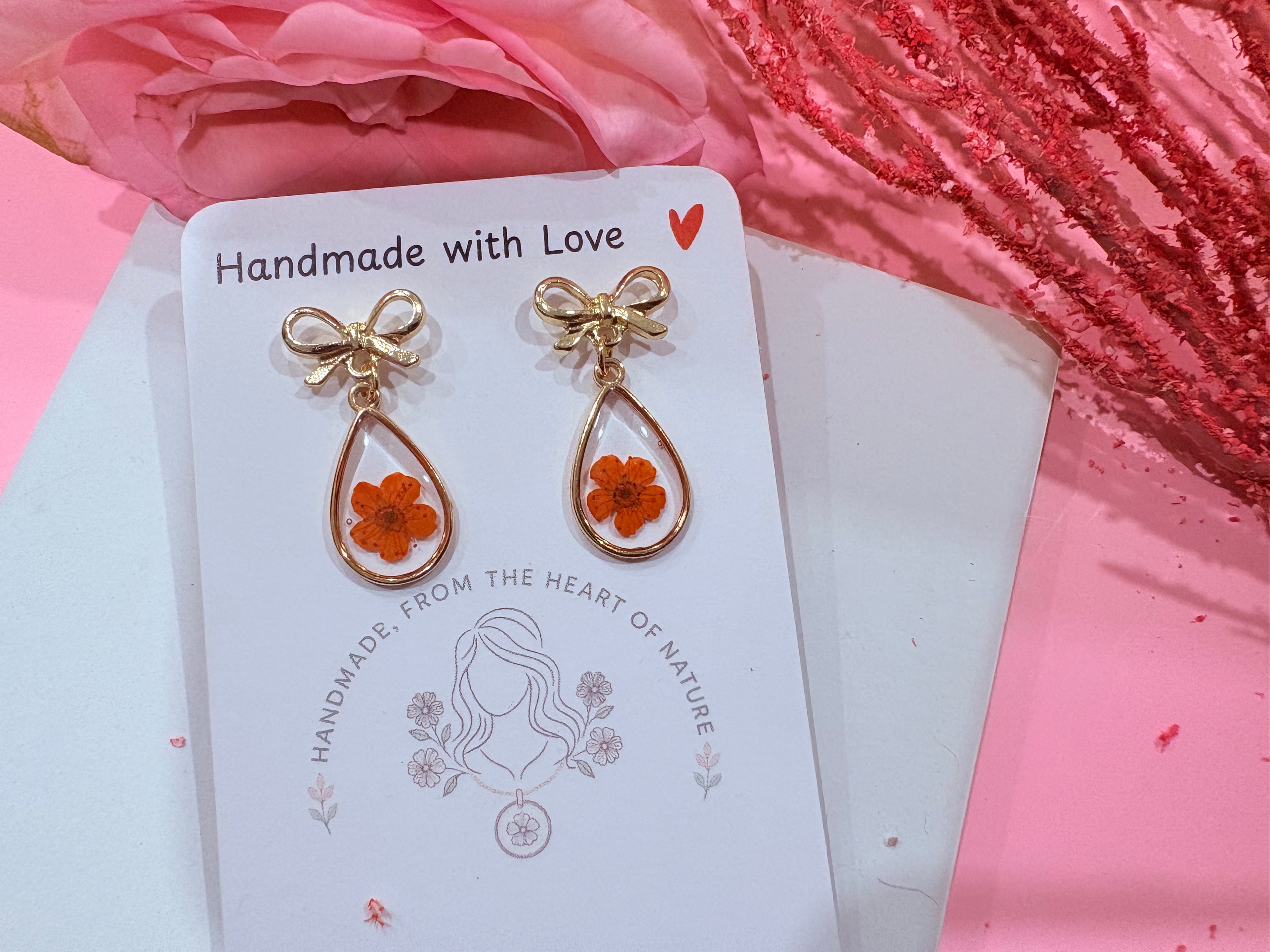 Dainty Bow Narcissus Earrings
